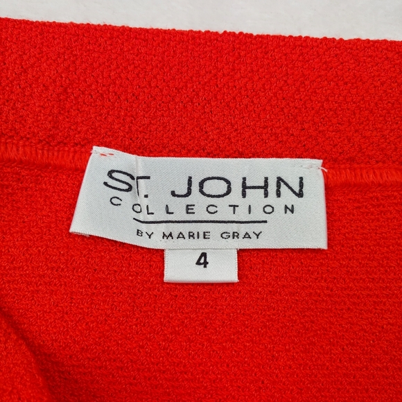 ST. JOHN Collection Vintage Red Santana Knit Mini Skirt Size 4 - Picture 4 of 9